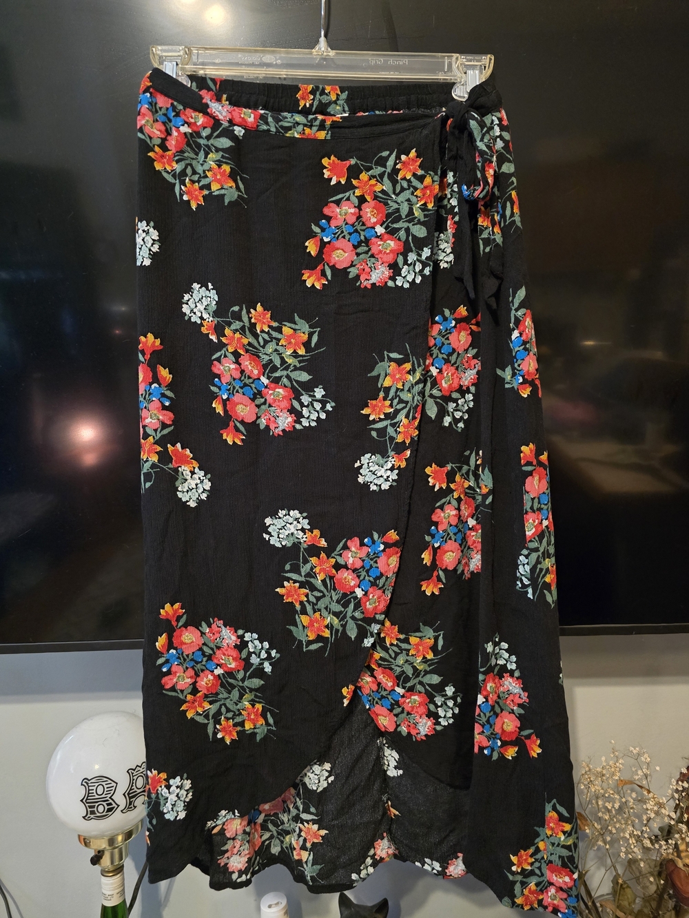 Black Floral Wrap Skirt - Elegant Women's Skirt